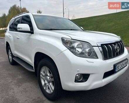 Тойота Ленд Крузер Прадо 2010 у Києві на Automoto.ua Білий Тойота Ленд Крузер Прадо, об'ємом двигуна 4 л та пробігом 237 тис. км за 19700 $, фото 12 на Automoto.ua