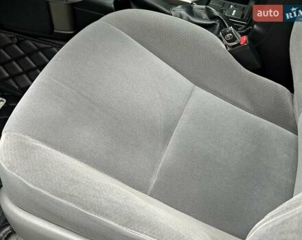 Білий Тойота Ленд Крузер Прадо, об'ємом двигуна 2.7 л та пробігом 180 тис. км за 20500 $, фото 57 на Automoto.ua