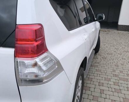 Белый Тойота Ленд Крузер Прадо, объемом двигателя 4 л и пробегом 320 тыс. км за 23500 $, фото 5 на Automoto.ua