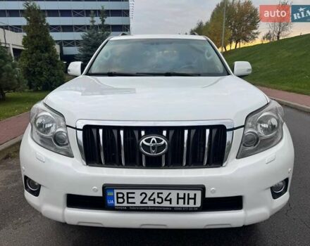 Тойота Ленд Крузер Прадо 2010 у Києві на Automoto.ua Білий Тойота Ленд Крузер Прадо, об'ємом двигуна 4 л та пробігом 237 тис. км за 19700 $, фото 4 на Automoto.ua