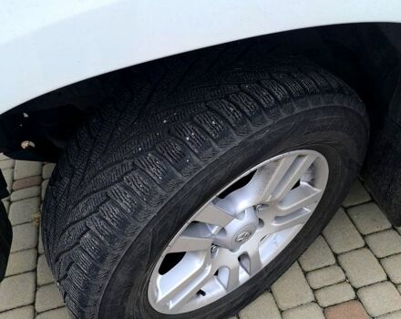 Белый Тойота Ленд Крузер Прадо, объемом двигателя 4 л и пробегом 320 тыс. км за 22000 $, фото 8 на Automoto.ua