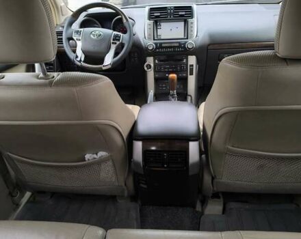 Белый Тойота Ленд Крузер Прадо, объемом двигателя 4 л и пробегом 320 тыс. км за 23500 $, фото 16 на Automoto.ua