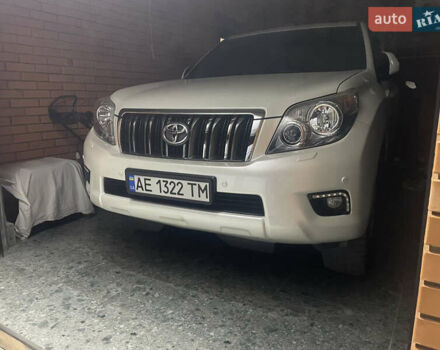 Белый Тойота Ленд Крузер Прадо, объемом двигателя 3.96 л и пробегом 255 тыс. км за 23750 $, фото 2 на Automoto.ua