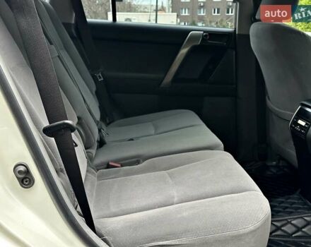 Білий Тойота Ленд Крузер Прадо, об'ємом двигуна 2.7 л та пробігом 180 тис. км за 20500 $, фото 64 на Automoto.ua