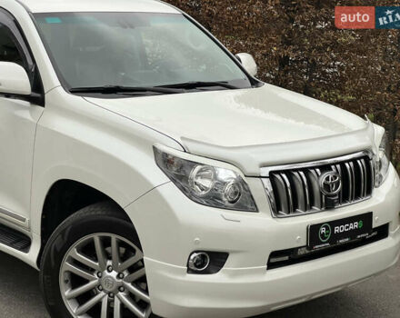 Белый Тойота Ленд Крузер Прадо, объемом двигателя 2.98 л и пробегом 150 тыс. км за 26500 $, фото 26 на Automoto.ua