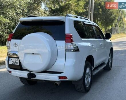 Белый Тойота Ленд Крузер Прадо, объемом двигателя 4 л и пробегом 373 тыс. км за 20500 $, фото 1 на Automoto.ua