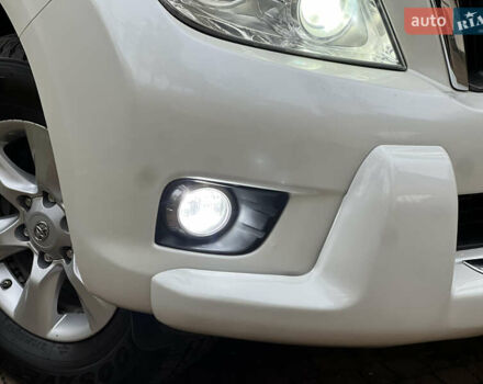 Белый Тойота Ленд Крузер Прадо, объемом двигателя 2.7 л и пробегом 228 тыс. км за 19950 $, фото 7 на Automoto.ua