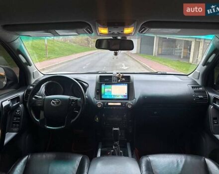 Белый Тойота Ленд Крузер Прадо, объемом двигателя 4 л и пробегом 237 тыс. км за 18750 $, фото 15 на Automoto.ua