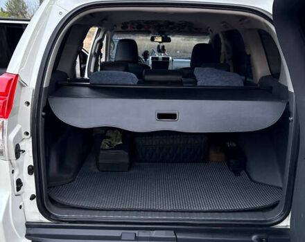 Білий Тойота Ленд Крузер Прадо, об'ємом двигуна 3 л та пробігом 249 тис. км за 25000 $, фото 15 на Automoto.ua