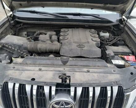 Белый Тойота Ленд Крузер Прадо, объемом двигателя 4 л и пробегом 320 тыс. км за 23500 $, фото 29 на Automoto.ua