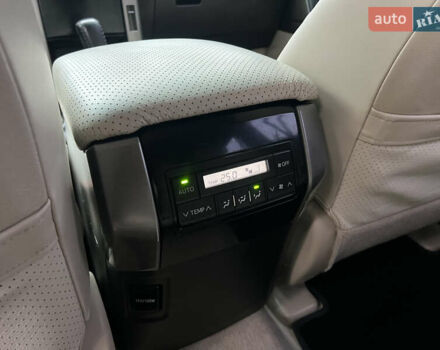 Белый Тойота Ленд Крузер Прадо, объемом двигателя 2.7 л и пробегом 228 тыс. км за 19950 $, фото 94 на Automoto.ua