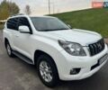 Тойота Ленд Крузер Прадо 2010 у Києві на Automoto.ua Білий Тойота Ленд Крузер Прадо, об'ємом двигуна 4 л та пробігом 237 тис. км за 19700 $, фото 2 на Automoto.ua