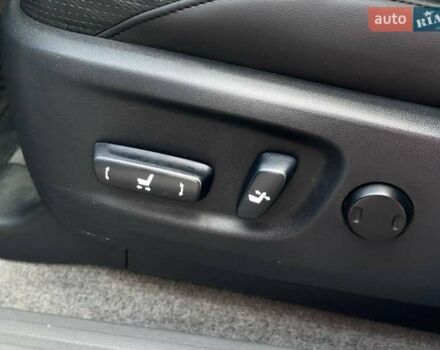 Белый Тойота Ленд Крузер Прадо, объемом двигателя 4 л и пробегом 193 тыс. км за 23700 $, фото 12 на Automoto.ua