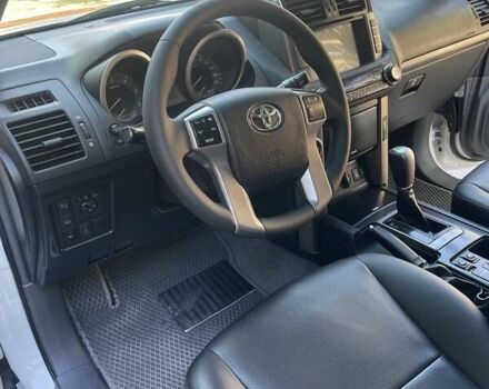 Белый Тойота Ленд Крузер Прадо, объемом двигателя 2.98 л и пробегом 256 тыс. км за 21999 $, фото 16 на Automoto.ua