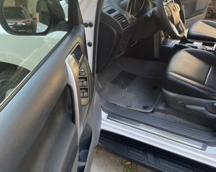 Белый Тойота Ленд Крузер Прадо, объемом двигателя 2.98 л и пробегом 256 тыс. км за 21999 $, фото 19 на Automoto.ua