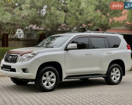Тойота Ленд Крузер Прадо 2011 в Одессе на Automoto.ua Белый Тойота Ленд Крузер Прадо, объемом двигателя 2.7 л и пробегом 183 тыс. км за 18900 $, фото 5 на Automoto.ua