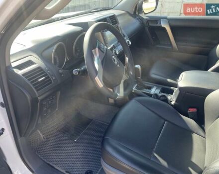 Белый Тойота Ленд Крузер Прадо, объемом двигателя 2.98 л и пробегом 256 тыс. км за 21999 $, фото 13 на Automoto.ua