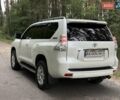 Білий Тойота Ленд Крузер Прадо, об'ємом двигуна 4 л та пробігом 210 тис. км за 30000 $, фото 6 на Automoto.ua