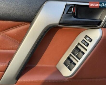 Білий Тойота Ленд Крузер Прадо, об'ємом двигуна 3 л та пробігом 220 тис. км за 25450 $, фото 16 на Automoto.ua