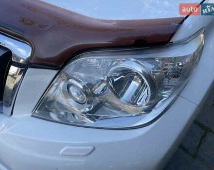 Белый Тойота Ленд Крузер Прадо, объемом двигателя 2.98 л и пробегом 256 тыс. км за 21999 $, фото 10 на Automoto.ua