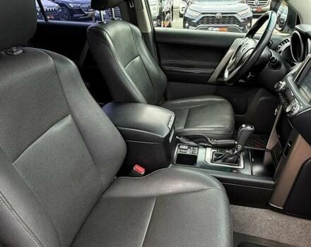 Тойота Ленд Крузер Прадо 2012 в Харькове на Automoto.ua Белый Тойота Ленд Крузер Прадо, объемом двигателя 2.98 л и пробегом 208 тыс. км за 27400 $, фото 15 на Automoto.ua