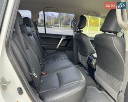 Білий Тойота Ленд Крузер Прадо, об'ємом двигуна 2.98 л та пробігом 208 тис. км за 25999 $, фото 2 на Automoto.ua