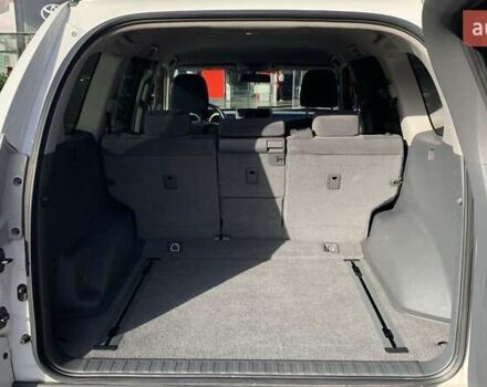 Белый Тойота Ленд Крузер Прадо, объемом двигателя 3 л и пробегом 210 тыс. км за 24800 $, фото 9 на Automoto.ua