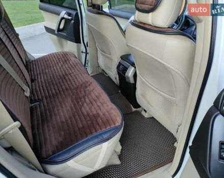 Белый Тойота Ленд Крузер Прадо, объемом двигателя 3 л и пробегом 209 тыс. км за 27000 $, фото 20 на Automoto.ua