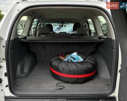 Тойота Ленд Крузер Прадо 2012 в Киеве на Automoto.ua Белый Тойота Ленд Крузер Прадо, объемом двигателя 2.7 л и пробегом 251 тыс. км за 20500 $, фото 24 на Automoto.ua