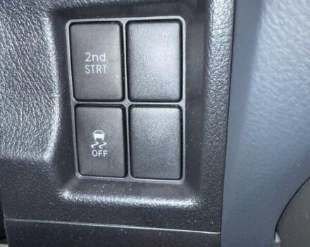 Белый Тойота Ленд Крузер Прадо, объемом двигателя 2.7 л и пробегом 260 тыс. км за 19950 $, фото 6 на Automoto.ua