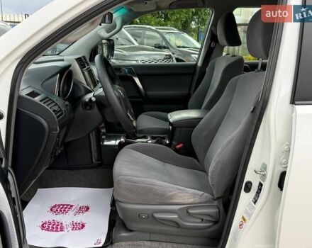 Тойота Ленд Крузер Прадо 2012 в Киеве на Automoto.ua Белый Тойота Ленд Крузер Прадо, объемом двигателя 2.7 л и пробегом 251 тыс. км за 20500 $, фото 13 на Automoto.ua