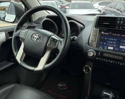 Тойота Ленд Крузер Прадо 2012 в Харькове на Automoto.ua Белый Тойота Ленд Крузер Прадо, объемом двигателя 2.98 л и пробегом 208 тыс. км за 27400 $, фото 20 на Automoto.ua