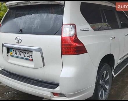 Тойота Ленд Крузер Прадо 2012 в Киеве на Automoto.ua Белый Тойота Ленд Крузер Прадо, объемом двигателя 2.98 л и пробегом 134 тыс. км за 24000 $, фото 1 на Automoto.ua