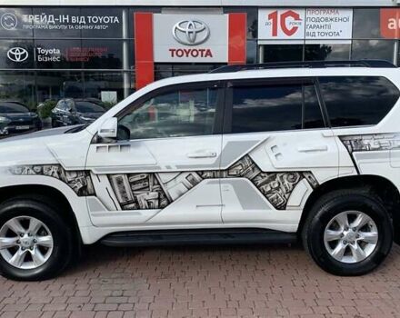 Белый Тойота Ленд Крузер Прадо, объемом двигателя 3 л и пробегом 210 тыс. км за 22900 $, фото 2 на Automoto.ua