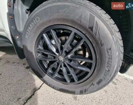 Тойота Ленд Крузер Прадо 2012 в Чернигове на Automoto.ua Белый Тойота Ленд Крузер Прадо, объемом двигателя 2.69 л и пробегом 198 тыс. км за 19999 $, фото 18 на Automoto.ua