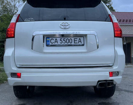 Белый Тойота Ленд Крузер Прадо, объемом двигателя 4 л и пробегом 157 тыс. км за 30998 $, фото 21 на Automoto.ua