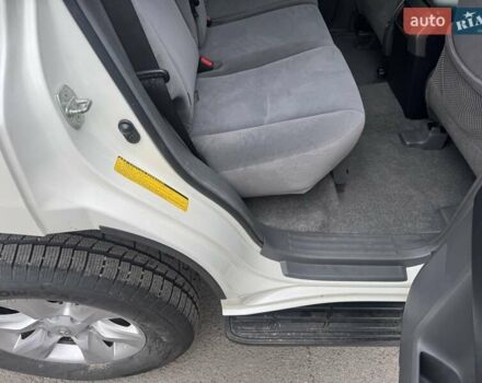 Тойота Ленд Крузер Прадо 2012 в Тернополе на Automoto.ua Белый Тойота Ленд Крузер Прадо, объемом двигателя 2.7 л и пробегом 244 тыс. км за 18900 $, фото 14 на Automoto.ua