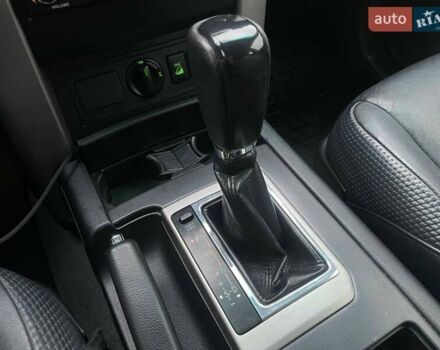 Белый Тойота Ленд Крузер Прадо, объемом двигателя 3.96 л и пробегом 285 тыс. км за 25999 $, фото 30 на Automoto.ua