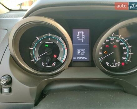 Белый Тойота Ленд Крузер Прадо, объемом двигателя 3 л и пробегом 209 тыс. км за 27000 $, фото 27 на Automoto.ua