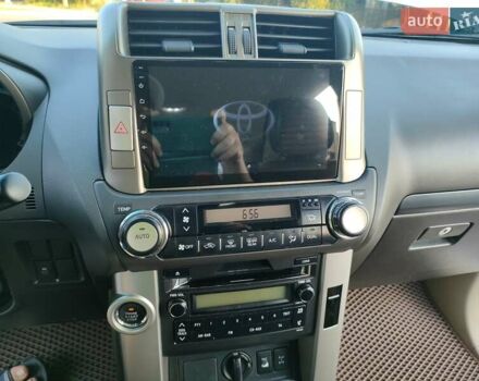 Белый Тойота Ленд Крузер Прадо, объемом двигателя 3 л и пробегом 209 тыс. км за 27000 $, фото 24 на Automoto.ua