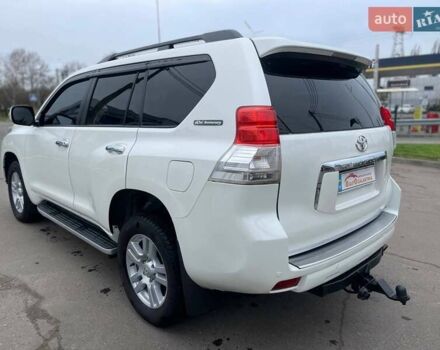 Белый Тойота Ленд Крузер Прадо, объемом двигателя 3.96 л и пробегом 285 тыс. км за 25999 $, фото 5 на Automoto.ua