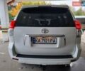 Тойота Ленд Крузер Прадо 2012 в Чернигове на Automoto.ua Белый Тойота Ленд Крузер Прадо, объемом двигателя 2.69 л и пробегом 198 тыс. км за 19999 $, фото 1 на Automoto.ua
