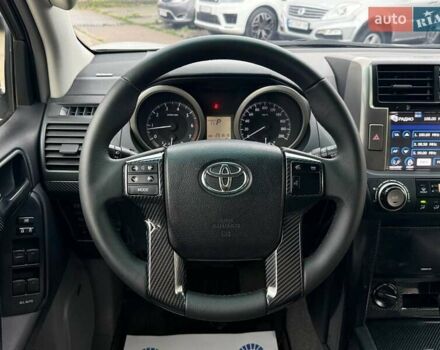 Білий Тойота Ленд Крузер Прадо, об'ємом двигуна 2.69 л та пробігом 251 тис. км за 18800 $, фото 10 на Automoto.ua