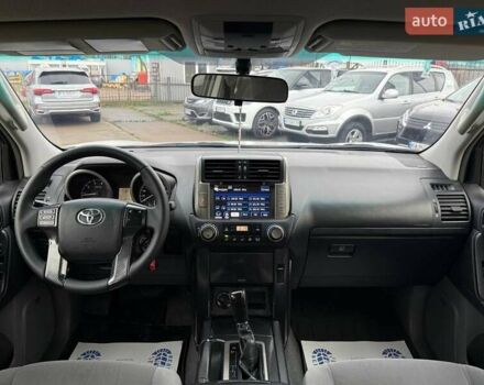 Білий Тойота Ленд Крузер Прадо, об'ємом двигуна 2.69 л та пробігом 251 тис. км за 18800 $, фото 9 на Automoto.ua