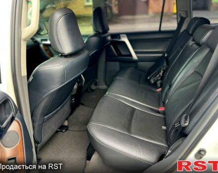 Белый Тойота Ленд Крузер Прадо, объемом двигателя 4 л и пробегом 188 тыс. км за 22000 $, фото 10 на Automoto.ua