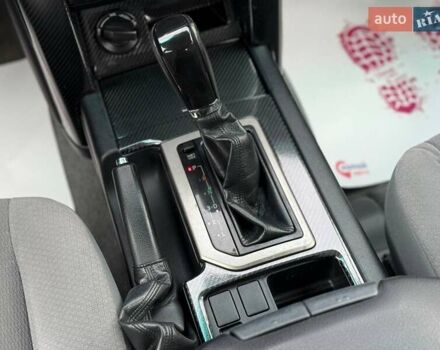 Тойота Ленд Крузер Прадо 2012 в Киеве на Automoto.ua Белый Тойота Ленд Крузер Прадо, объемом двигателя 2.7 л и пробегом 251 тыс. км за 20500 $, фото 6 на Automoto.ua