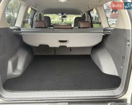 Белый Тойота Ленд Крузер Прадо, объемом двигателя 2.7 л и пробегом 260 тыс. км за 19950 $, фото 1 на Automoto.ua