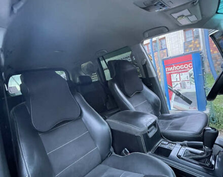 Белый Тойота Ленд Крузер Прадо, объемом двигателя 4 л и пробегом 157 тыс. км за 30998 $, фото 24 на Automoto.ua