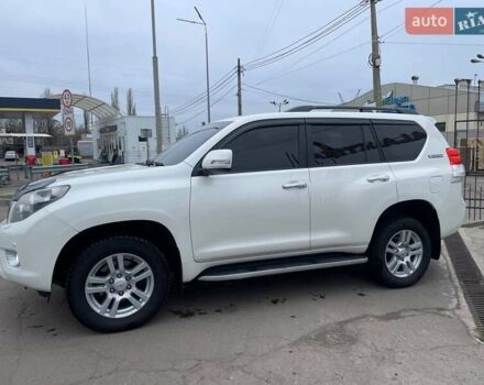 Белый Тойота Ленд Крузер Прадо, объемом двигателя 3.96 л и пробегом 285 тыс. км за 25999 $, фото 6 на Automoto.ua