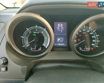 Белый Тойота Ленд Крузер Прадо, объемом двигателя 3 л и пробегом 209 тыс. км за 27000 $, фото 28 на Automoto.ua